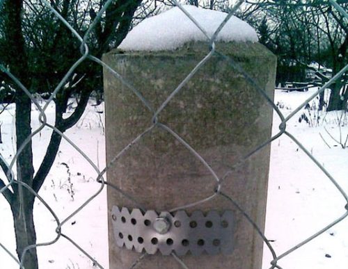Як зробити ворота із сітки рабиці?