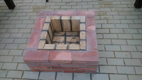 Як зробити вогнище на дачі, у дворі