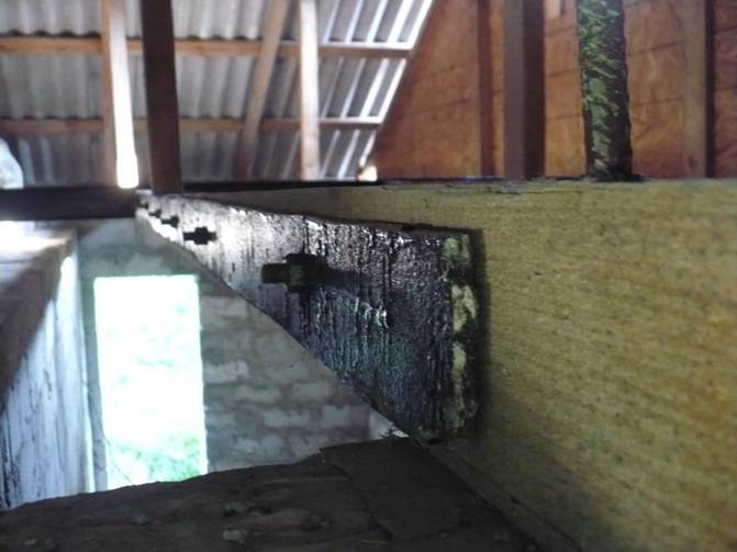 Як підсилити дерев'яну балку перекриття своїми руками