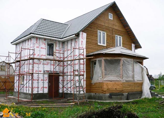 Блок хаус дерев'яний – обшиваємо будинок натуральним деревом