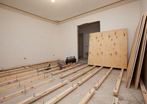 Влаштування фанерної підлоги на лагах