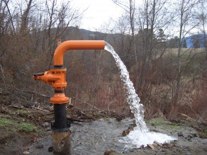 Буріння артезіанської свердловини на воду