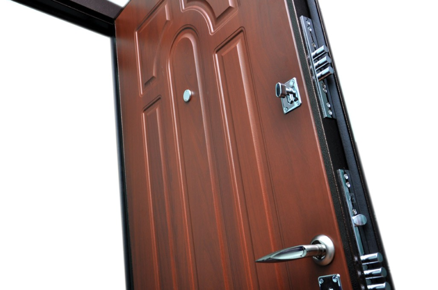 Двошарові сталеві двері