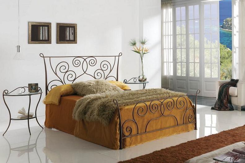 красиве затишне ліжко